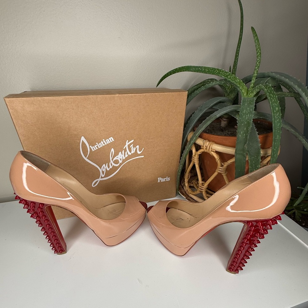Christian Louboutin Babel Clou 150 Patent Nude/Rouge Spiked Heel Pumps Size 39 - Picture 3 of 13